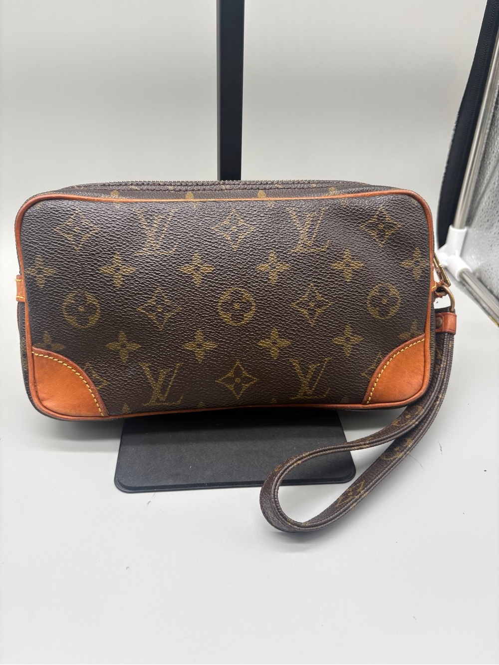 Louis Vuitton Marly Dragonne PM Monogram Vintage Clutch Wristlet Brown